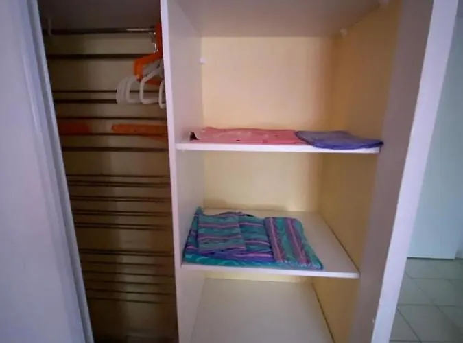 Beautiful Quiet And Spacious 61 M2 Near The Center And The Sea Apartment *