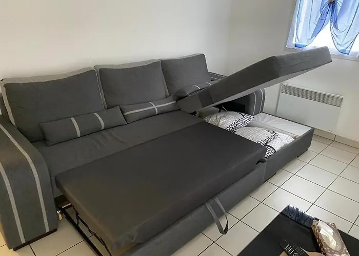 Apartment Beautiful Quiet And Spacious 61 M2 Near The Center And The Sea *